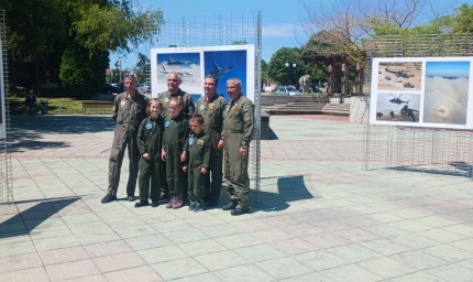 Пътуващата  изложба „110 г. българска бойна авиация“ гостува в Шабла