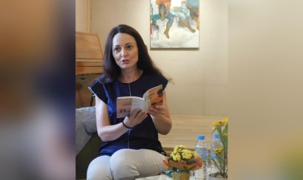 Мария Иванова – Богомила гостува в Шабла с дебютна стихосбирка „Слънцето в мен“