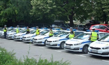 Награди за служители  на МВР по случай професионалния им  празник 