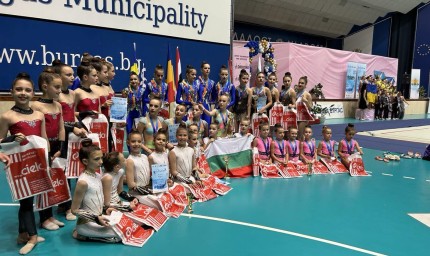 Клуб "Виктория" - вицешампиони на Балканиада 2023 по естетическа гимнастика при 6-8 годишните в къса програма