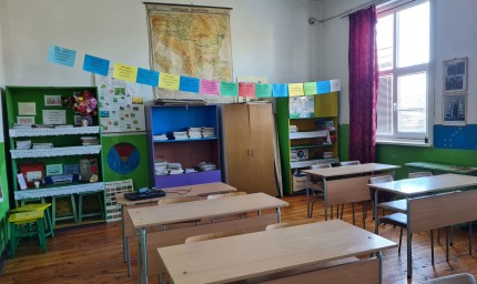 МОН предлага промени в учебните програми 