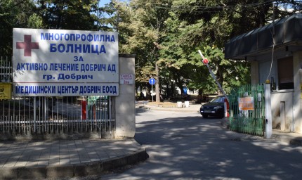 Жена е в Болницата след катастрофа на кръстовището на булевардите "Добруджа" и "Добричка епопея"