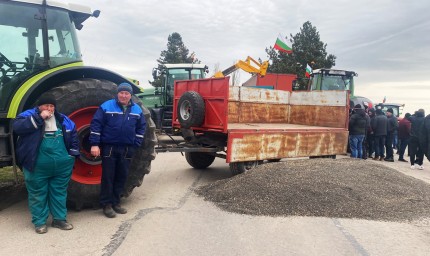 Земеделският министър: С мен не е обсъждано падането на забраната за внос на зърно от Украйна