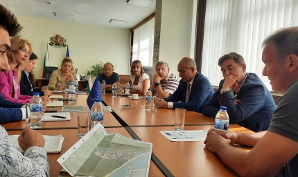Проблемите  с водоснабдяването и пречистването на води  обсъдиха в Областната управа