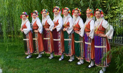 В последния ден на ”Виа Понтика” – изложба живопис и фоклорен спектакъл