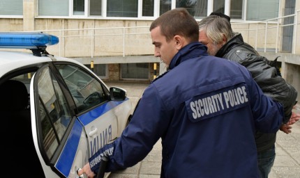 Задържани са двама нередовни шофьори в Добрич, единият е дрогиран